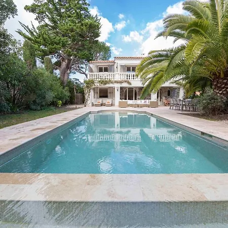 Serene Cap D'antibes Retreat With Heated Pool Steps From The Beaches *