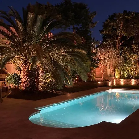 Serene Cap D'antibes Retreat With Heated Pool Steps From The Beaches * Antibes
