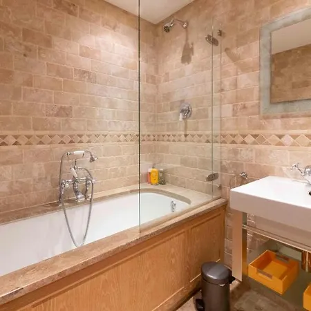 Serene Cap D'antibes Retreat With Heated Pool Steps From The Beaches Villa *