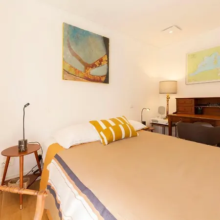 Serene Cap D'antibes Retreat With Heated Pool Steps From The Beaches